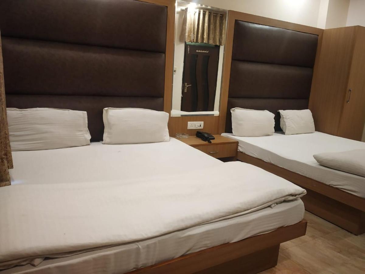 Adb Rooms Hotel Indo Continental Neu-Delhi Exterior foto